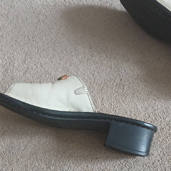 Josef Seibel Women's Cream and Brown Mules - Picture 8 of 12